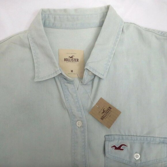 NWT Hollister Chambray Button Down Shirt Size Medium Light Wash - Picture 6 of 6